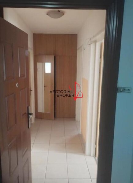 Basarabia Diham Apartament 2 camere decomandate, et.7, bl.reabilitat,