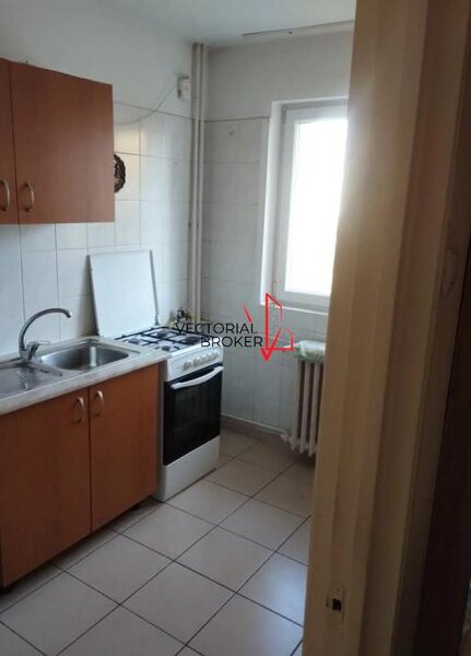 Basarabia Diham Apartament 2 camere decomandate, et.7, bl.reabilitat,